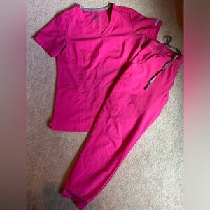 Pink Maevn scrub top and jogger bottom set. Lightly worn. Smoke free home.